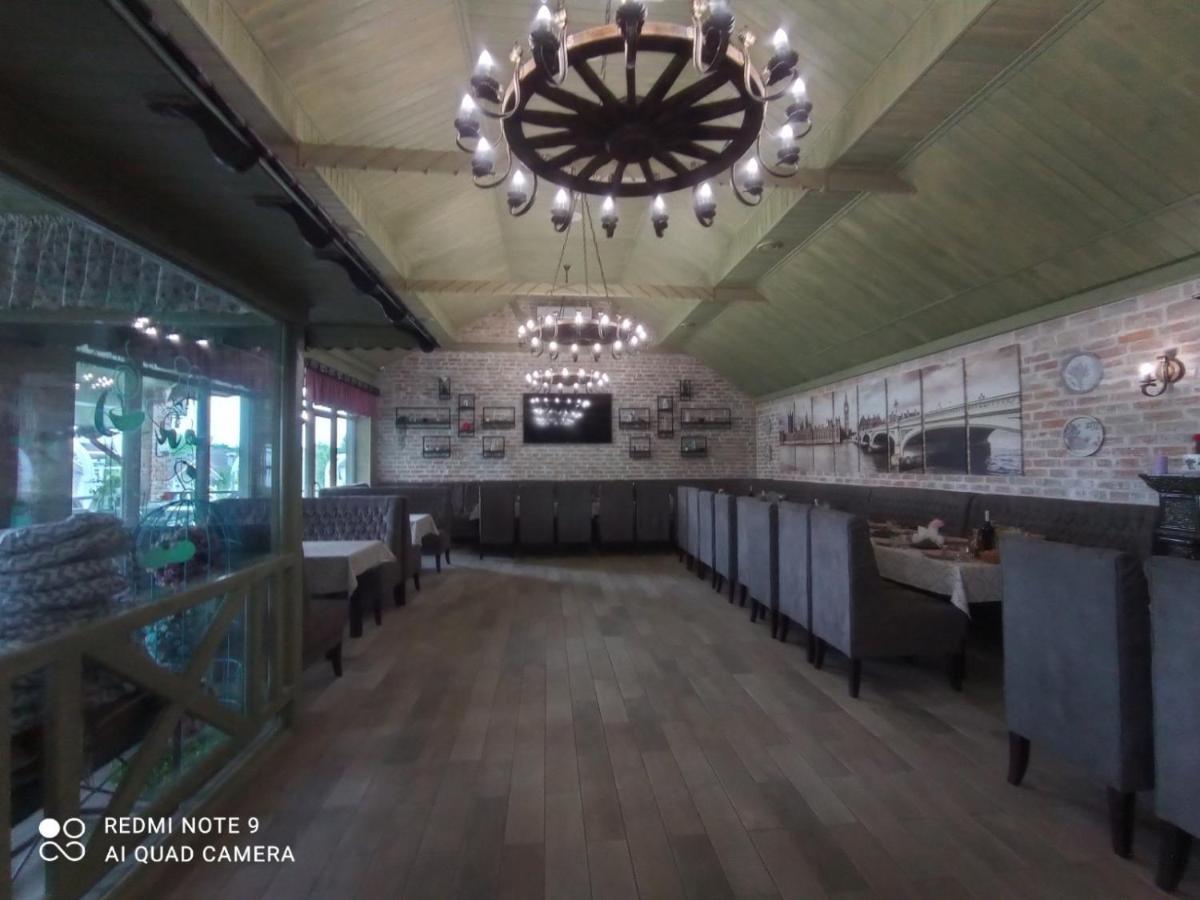 готельно-ресторанний комплекс прованс парк 度假居 波恰耶夫